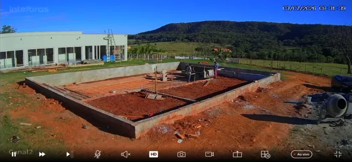 Reformar ou construir mão de obra 