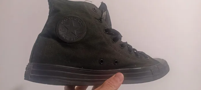 Tênis Cano Alto Converse Chuck Taylor All Star Monochrome HI - Preto