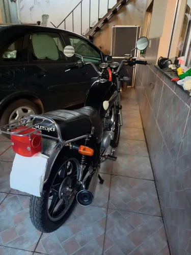 Intruder 125