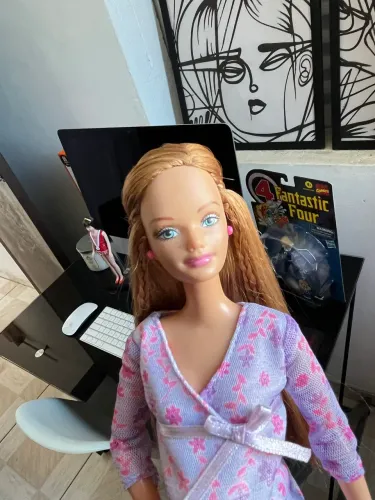 Barbie Midge grávida