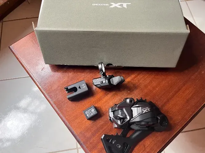 Cambio kit Shimano Deore XT di2 RD-M8250