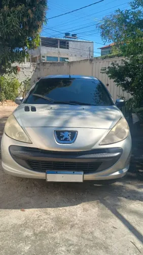 Peugeot 207 XR 1.4 Flex 8V 5P 2009