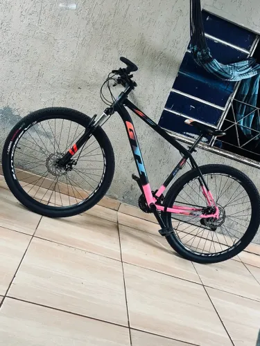 Bicicleta aro 29 com documento. NOVA!