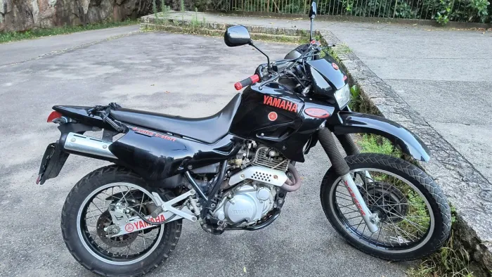 XT 600 E
