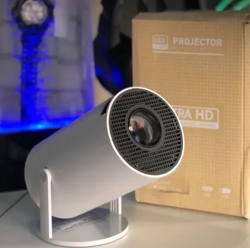 Mini projetor hy300