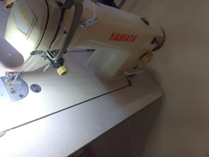 Maquina de costura industrial 