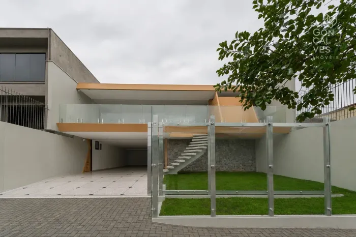 Casa Comercial Mercês, 7 Salas Corporativas, 06 Vagas, Mercês, Curitiba.