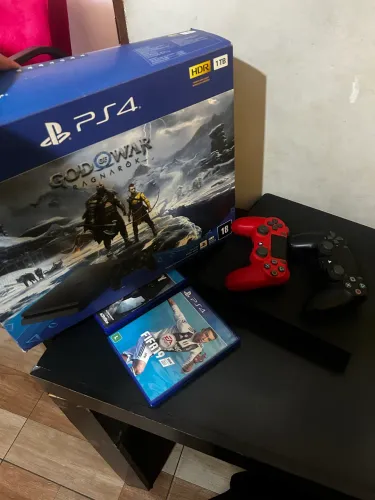 Ps4 slim 1TB