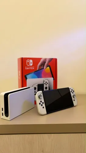 Nintendo Switch OLED 64GB + 128GB + Controle Extra + Acessórios