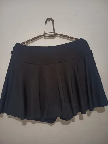 Shorts saia preta exg