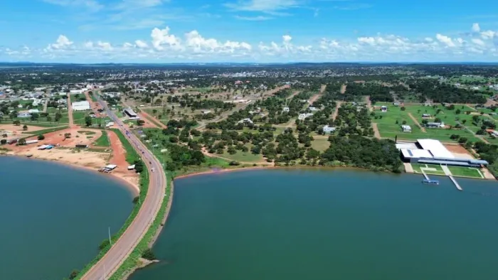 Terreno Beira Lago, ao lado da Ponte