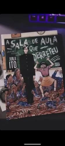 LIVRO: A SALA DE AULA QUE DERRETEU [JUNJI ITO]