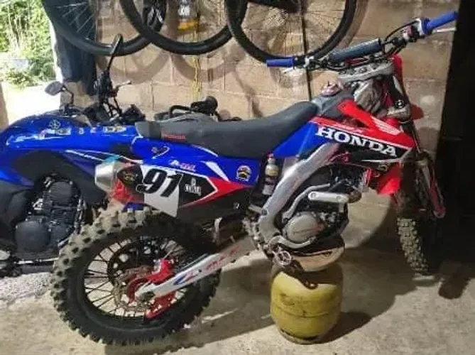 Vendo peças motor completo o peças separadas da CRF 250X também confere na 250R