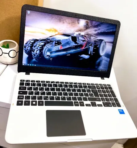 Notebook Samsung Book Core i3 Impecável