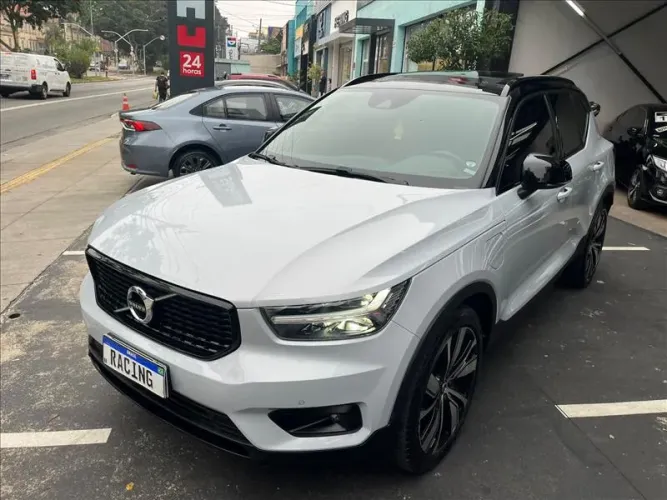 Volvo XC40 XC 40 T-5 Híbrido R-design 1.5 262cv FWD 2022
