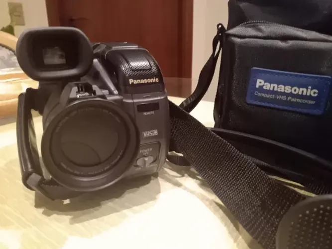 Filmadora Panasonic Compact PV-IQ375