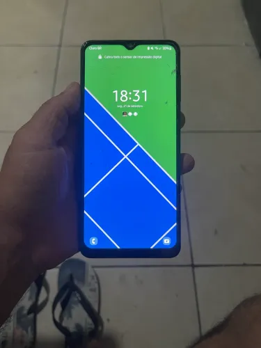 Celular m12
