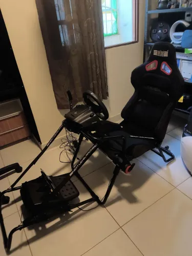 Cockpit+g923+câmbio+freio de mão