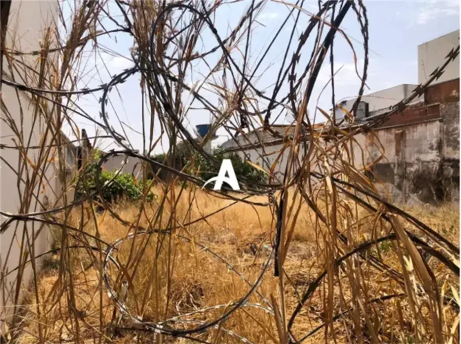 Terreno com 330m² à venda no Nossa Senhora Aparecida