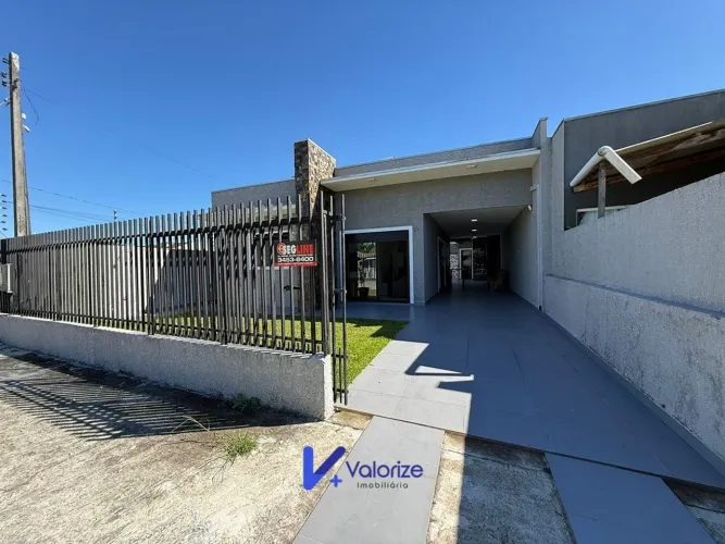 Casa 3 Quartos Suíte Piscina Moderna a Venda