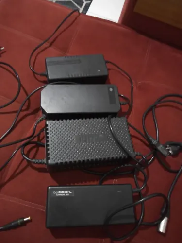 Carregador para bicicleta elétrica