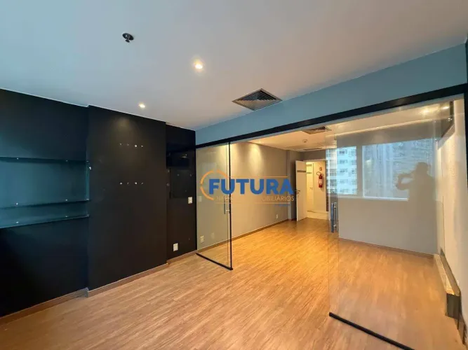 Sala Comercial com 28m², 7º andar - Ed Le Quartier Asa Norte.