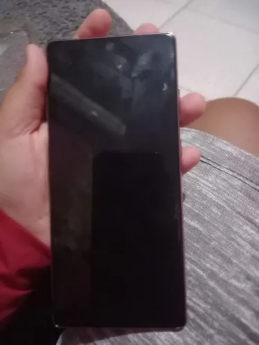 Celular note 20 utra 5g com a tela trincada mais funciona 100%