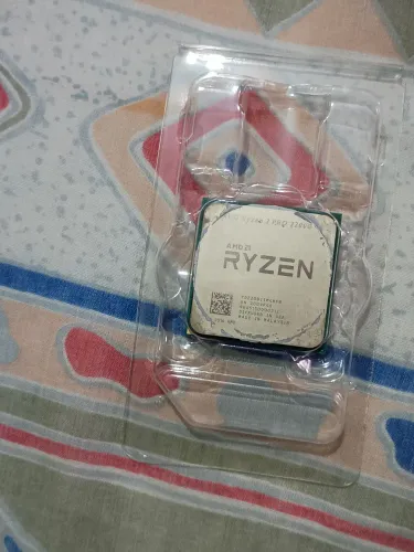 Processador Ryzen 3 pro 2200G (acompanha cooler)