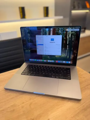 MacBook Pro 512GB 16GB 16 Polegadas ( M1 Pro) com garantia - Loja física