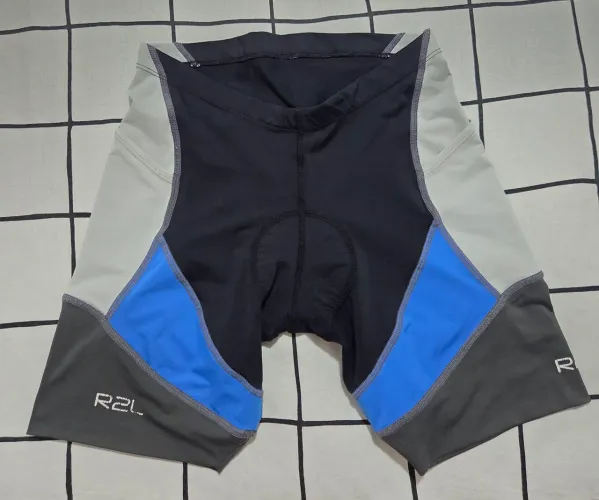 Bermuda triathlon R2L. Tamanho P.