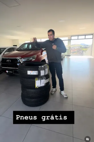 Toyota Hilux CD SRX Plus 4X4 2.8 TDI Die. Aut. 2024
