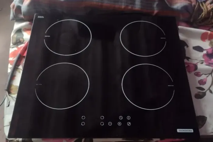 Cooktop por indução Tramontina Square Touch 4EI 60 - Ler anuncio!