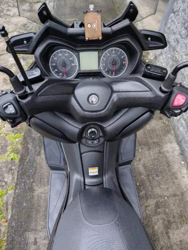 Yamaha x max 250