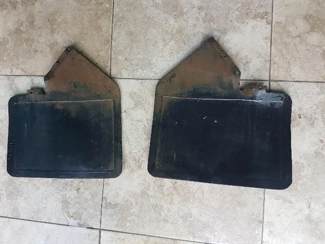 Parabarro traseiro da iveco 3510 ou 4013 o par original
