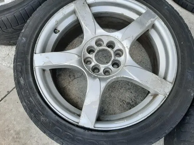 Roda aro 17 Estrela Prata Ford Fiesta multi usado