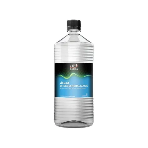 Agua desmineralizada incolor para radiador