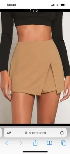 Short saia