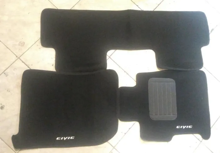 Jogo de tapete Honda civic 12/16