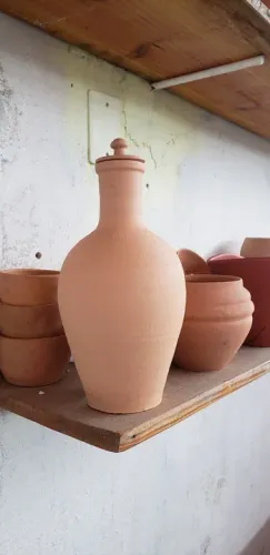 Moringa de Água de Barro com Tampa e Copo Artesanal