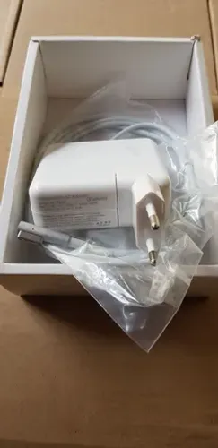 Carregador para Macbook (entrega)