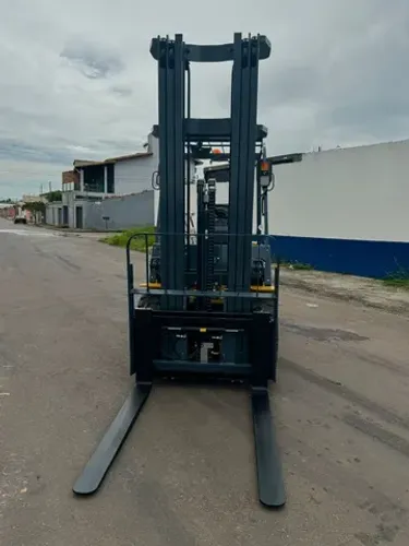 Empilhadeira Plasnox| Nova| 3.000kg| Diesel | Torre 6mts