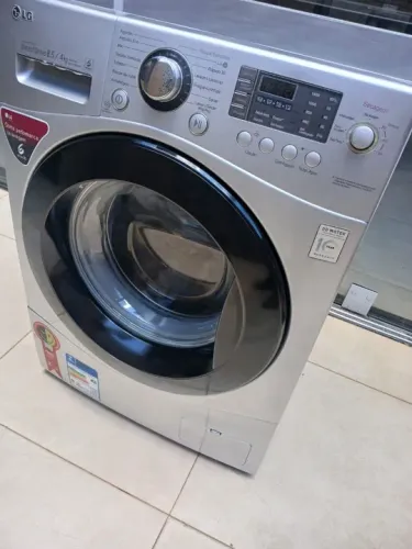 Máquina de Lavar LG 8,5kg - Semi Nova