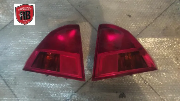 Lanterna traseira Honda civic 2001/2002