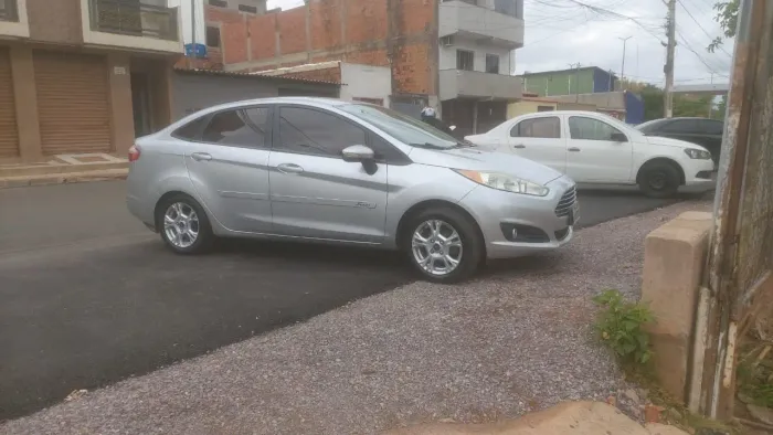 New fiesta 2015 em dias (45mil) aceito troca 