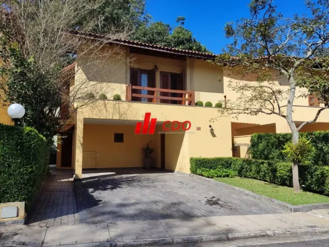 Excelente Casa em Condomínio no Horto do Ypê,padrão Adolpho Lindenberg,com 3 dormitórios s