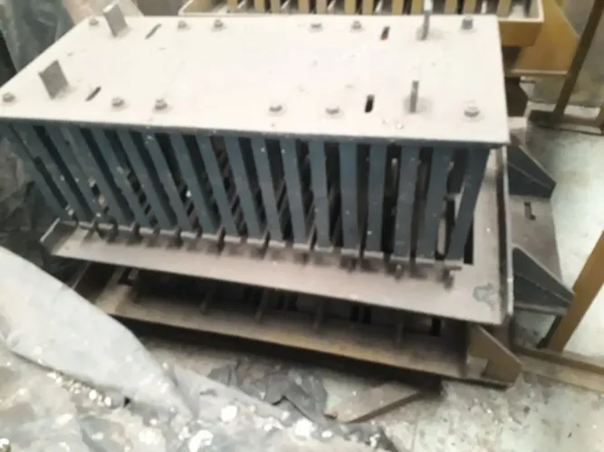 Forma para blocos de concreto