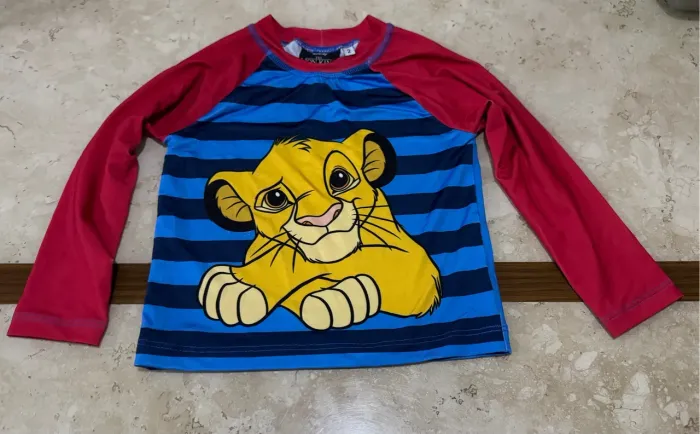 Blusa manga longa para praia tamanho 2 