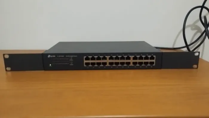 Switch Gigabit 24-Portas TP-Link TL-SG1024D