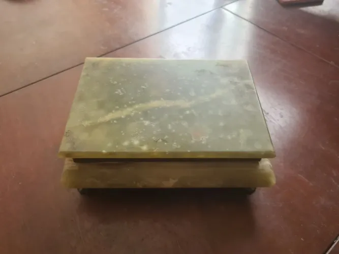 Caixa de jóias feita de Onix Verde