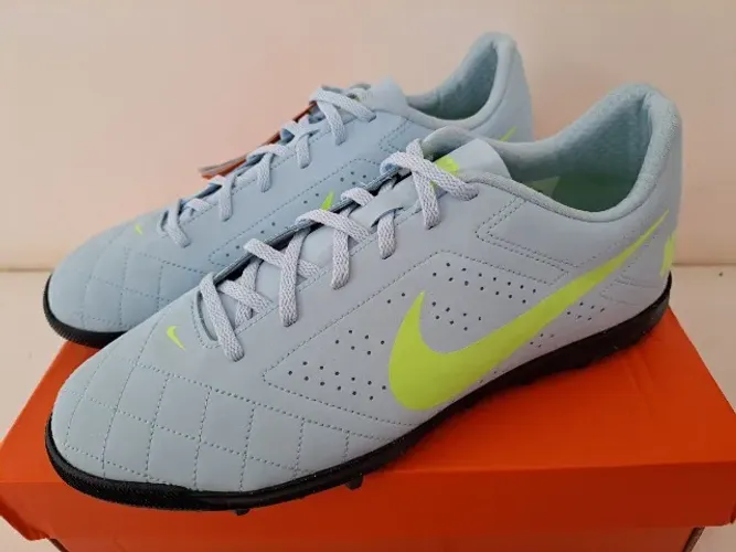 Chuteira nike society beco